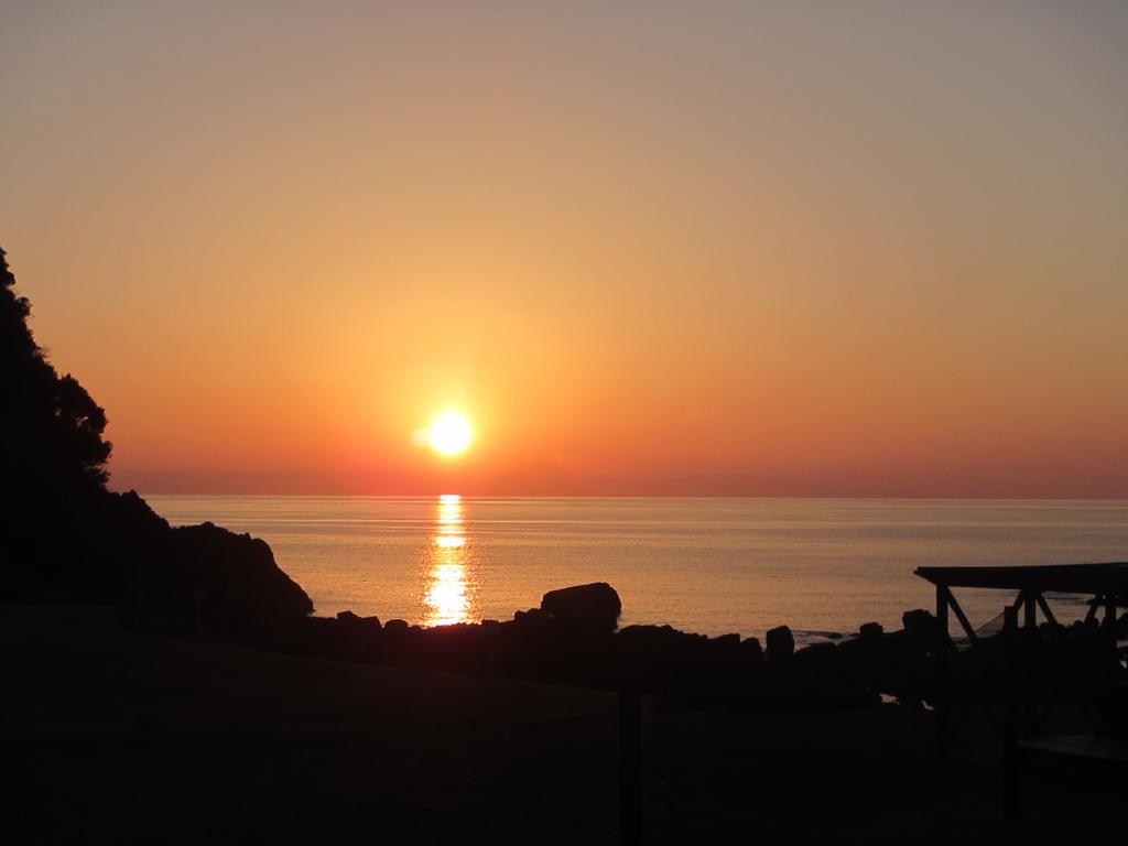 Amakusa West Coast Backpackers Fu-Raibou Hostel Eksteriør bilde
